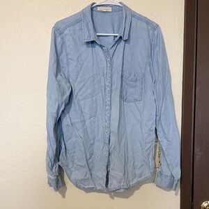 Casual Light Blue Button-Down Shirt